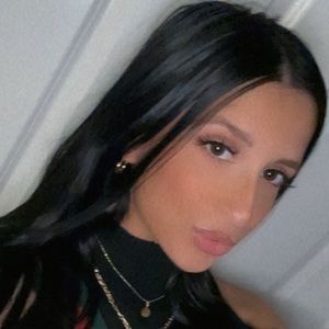 Meet your Posher, Isabel